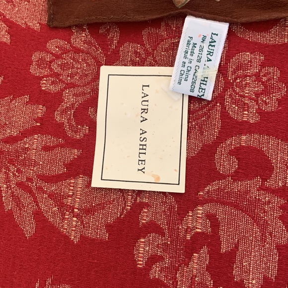 Vintage signed Laura Ashley small silk floral square scarf 20” brown tone - Picture 4 of 7